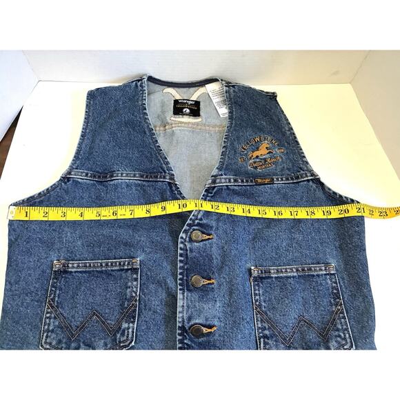 Wrangler Yellowstone Dutton Ranch Denim Vest – Men’s M Western - Picture 7 of 9
